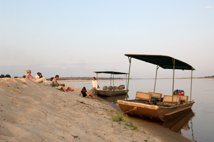 Sand-Rivers-9